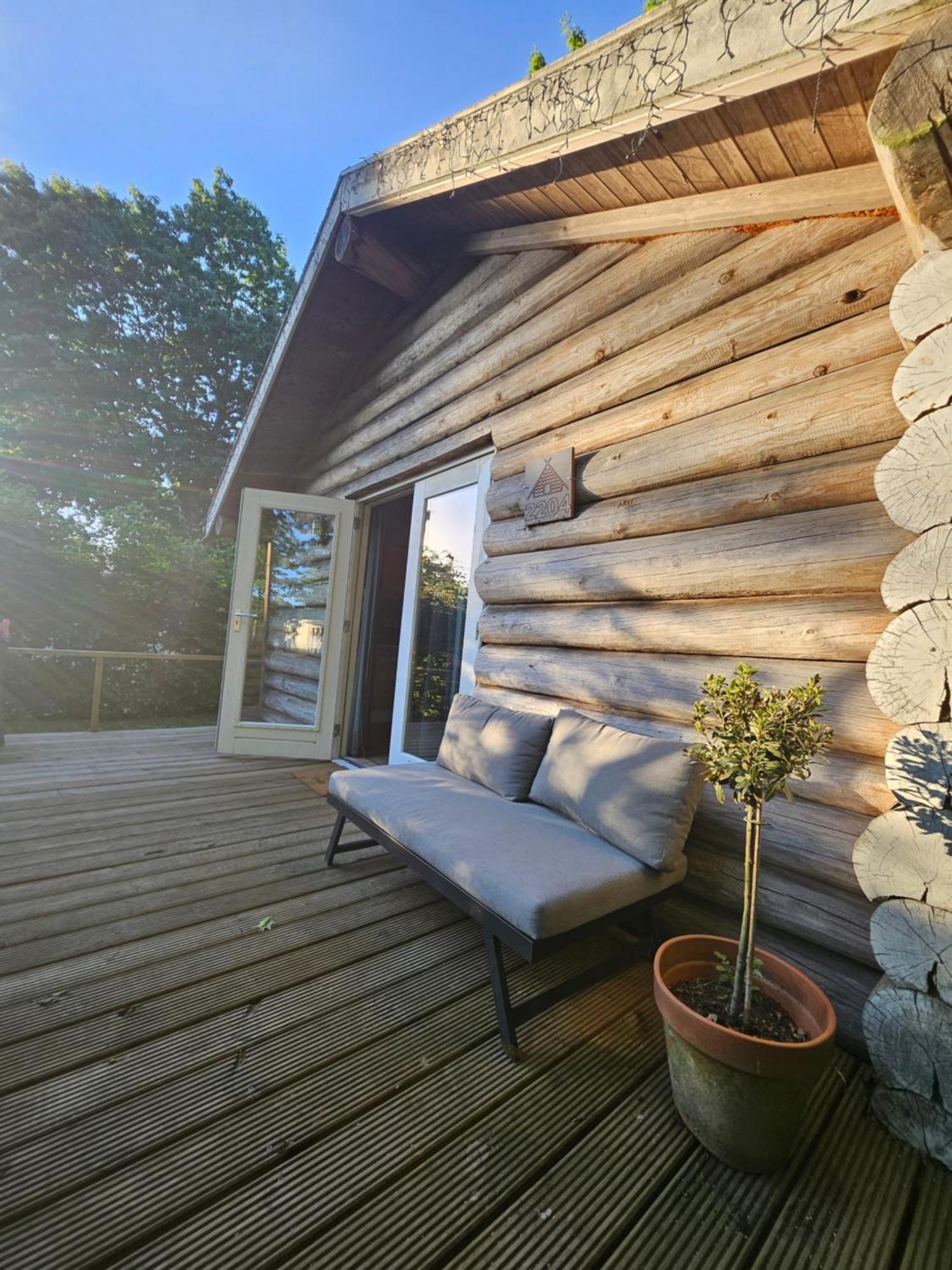 Knus Boomstamhuisje Op De Schatberg - Nabij Toverland Sevenum Exteriér fotografie